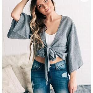 White Crow Buckle Louise Striped Woven Tie Wrap Top Womens Medium Gray 100Cotton